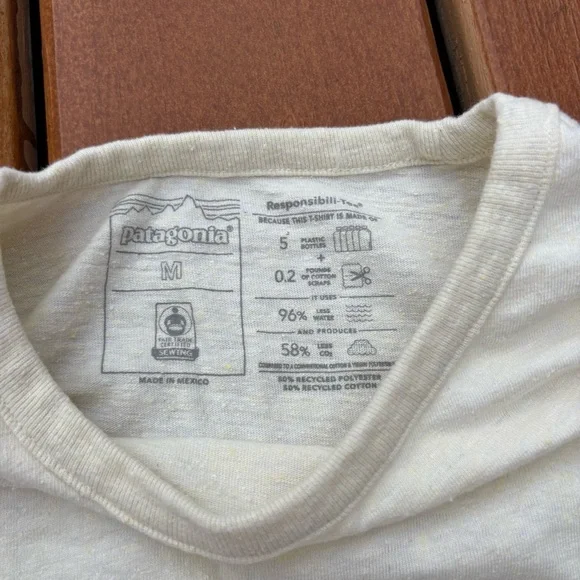 Patagonia Cream Long Sleeve Tee Size Medium. - Picture 2 of 4